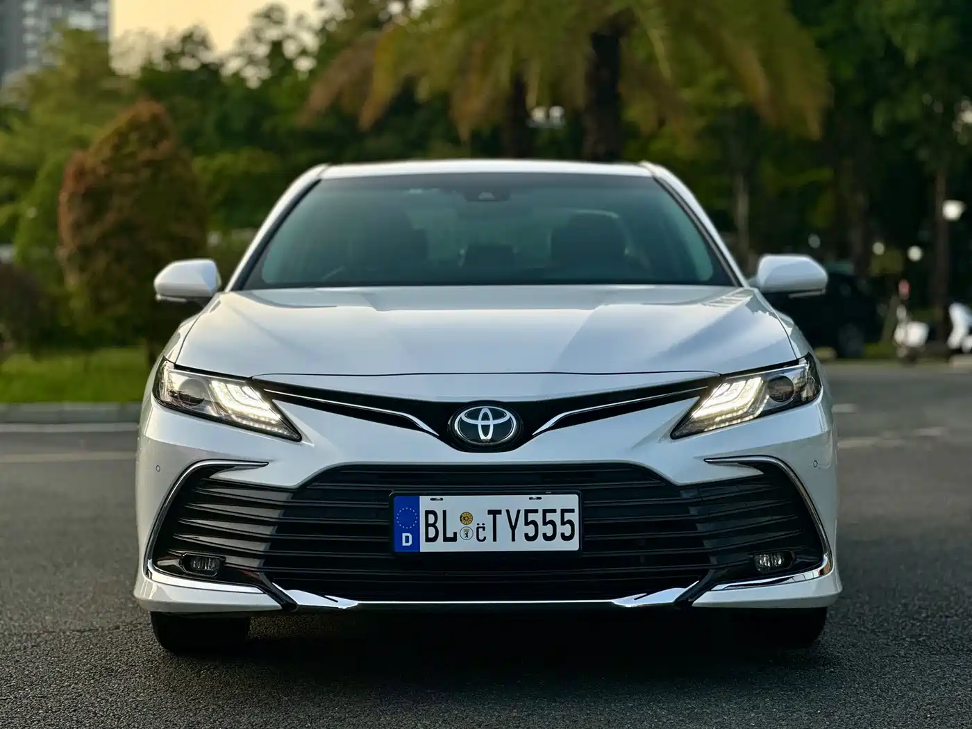 Toyota Camry 2023 2.0G Luxury Edition фото 2