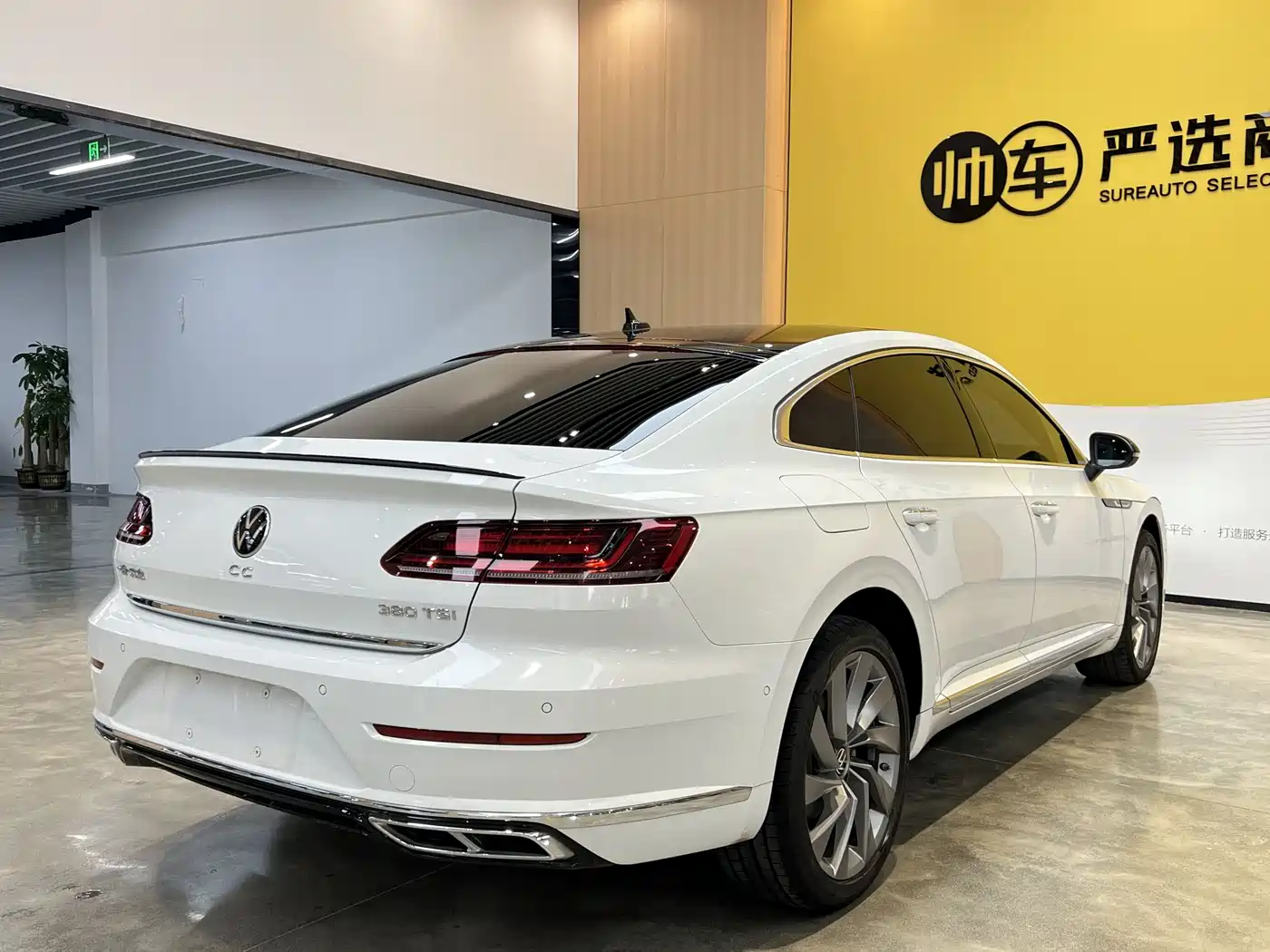 Volkswagen FAW-Volkswagen CC 2021 380TSI Eye-catching Edition фото 4