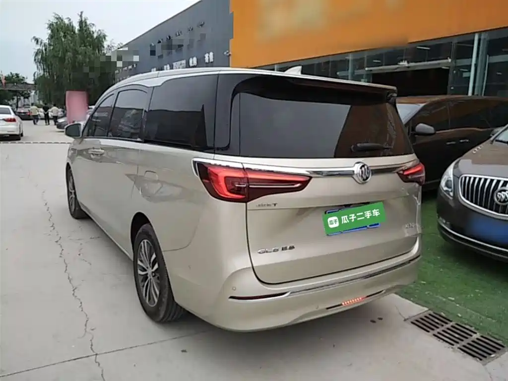 BUICK GL8