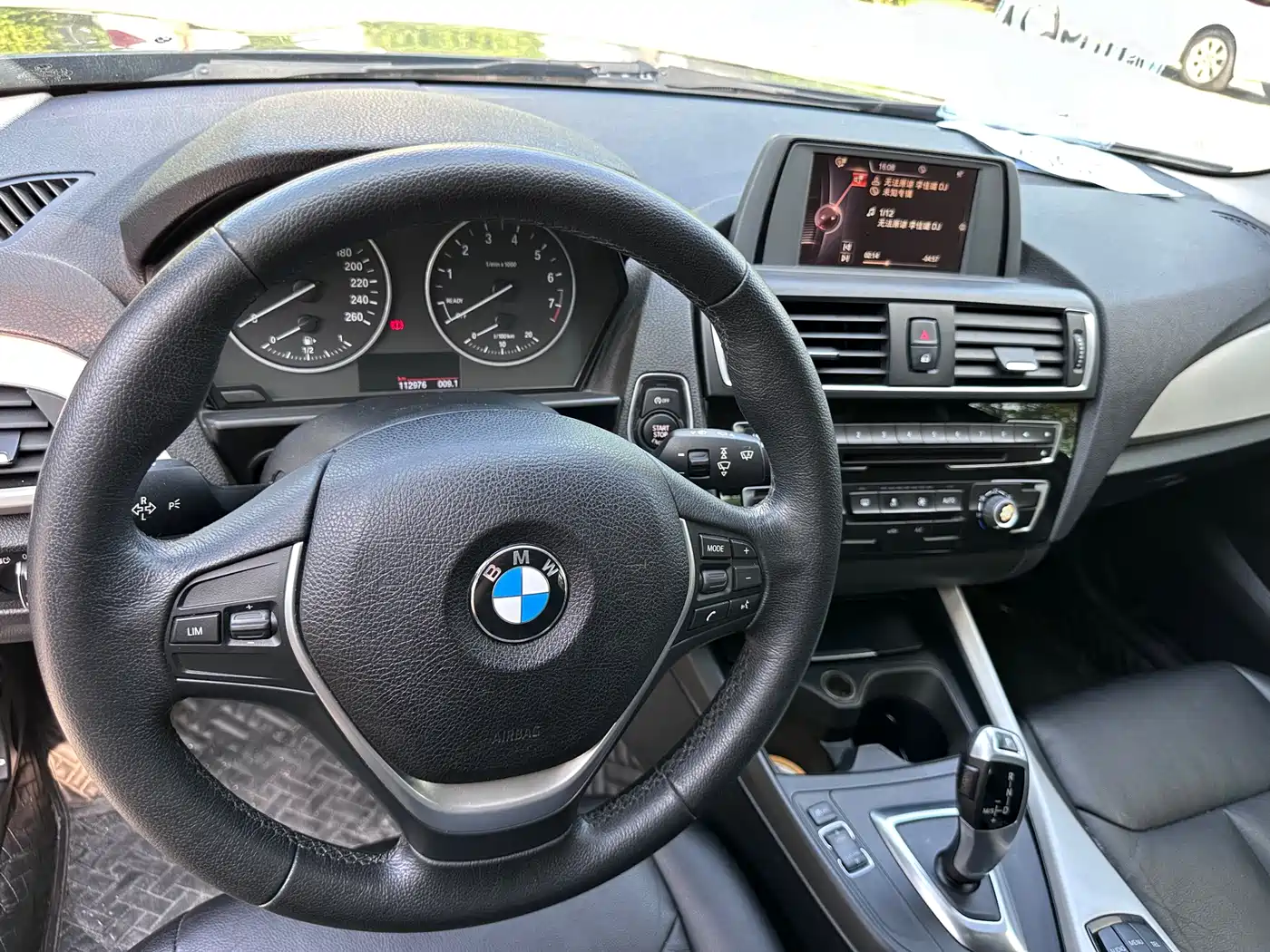 BMW 1 Series (Import) 2016 118i Leading фото 6