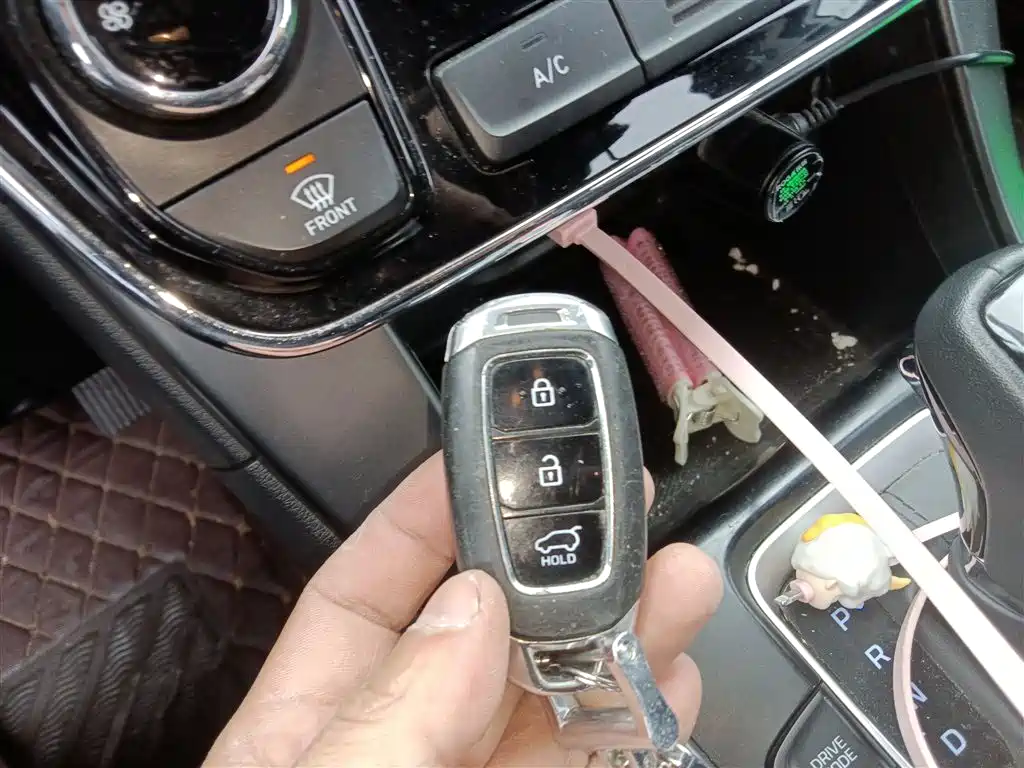 Hyundai Beijing Hyundai ix35 2019 2.0L Automatic 2WD Zhiyong·Enjoy China V фото 17