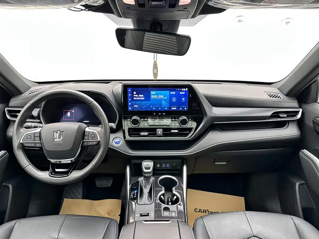 Toyota Crown Kluger 2021 2.5L HEV 4WD Premium фото 10