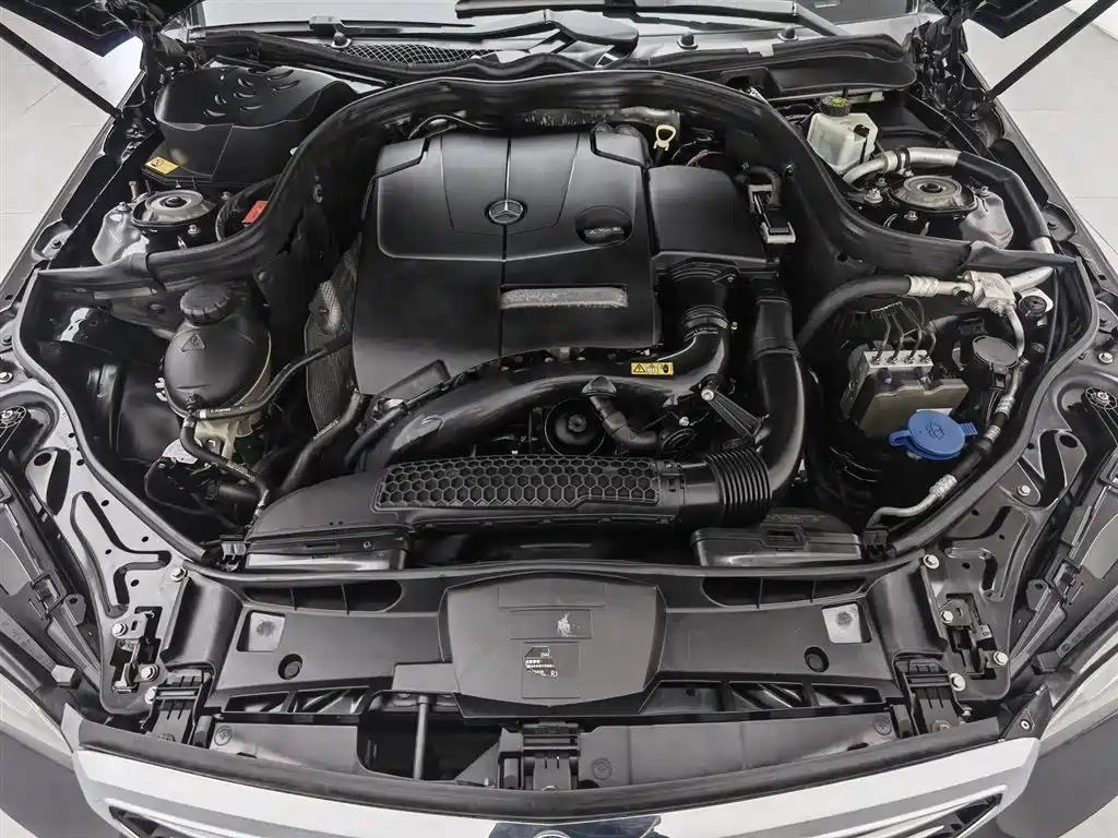 Mercedes-Benz E-Class 2015 E 200 L фото 6