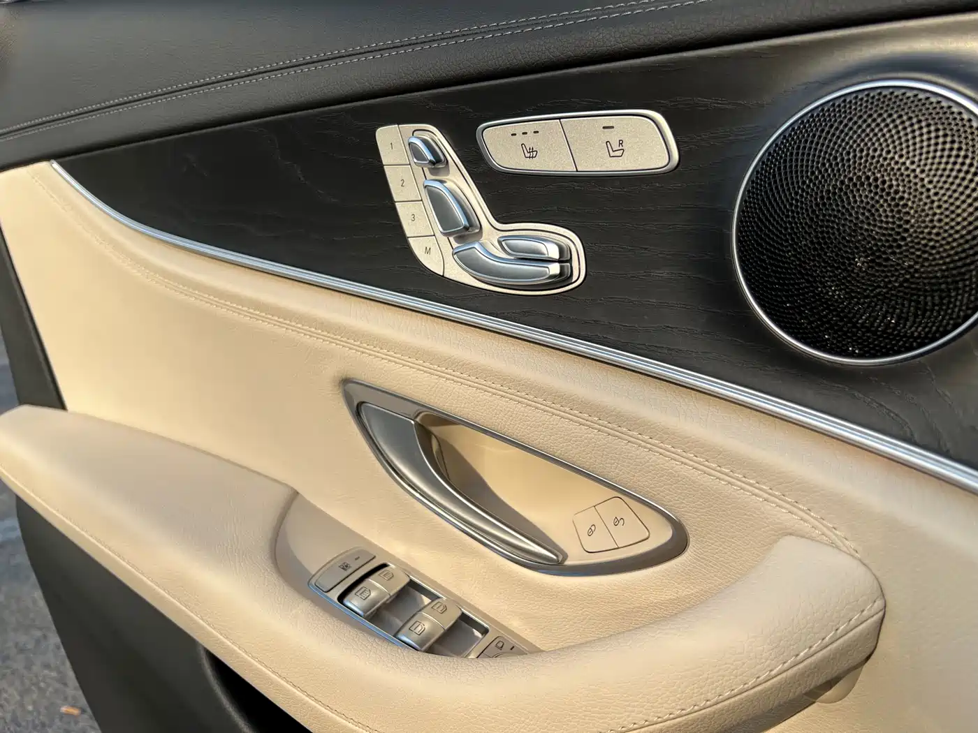 Mercedes-Benz E-Class 2016 E 300 L Sport Luxury фото 21