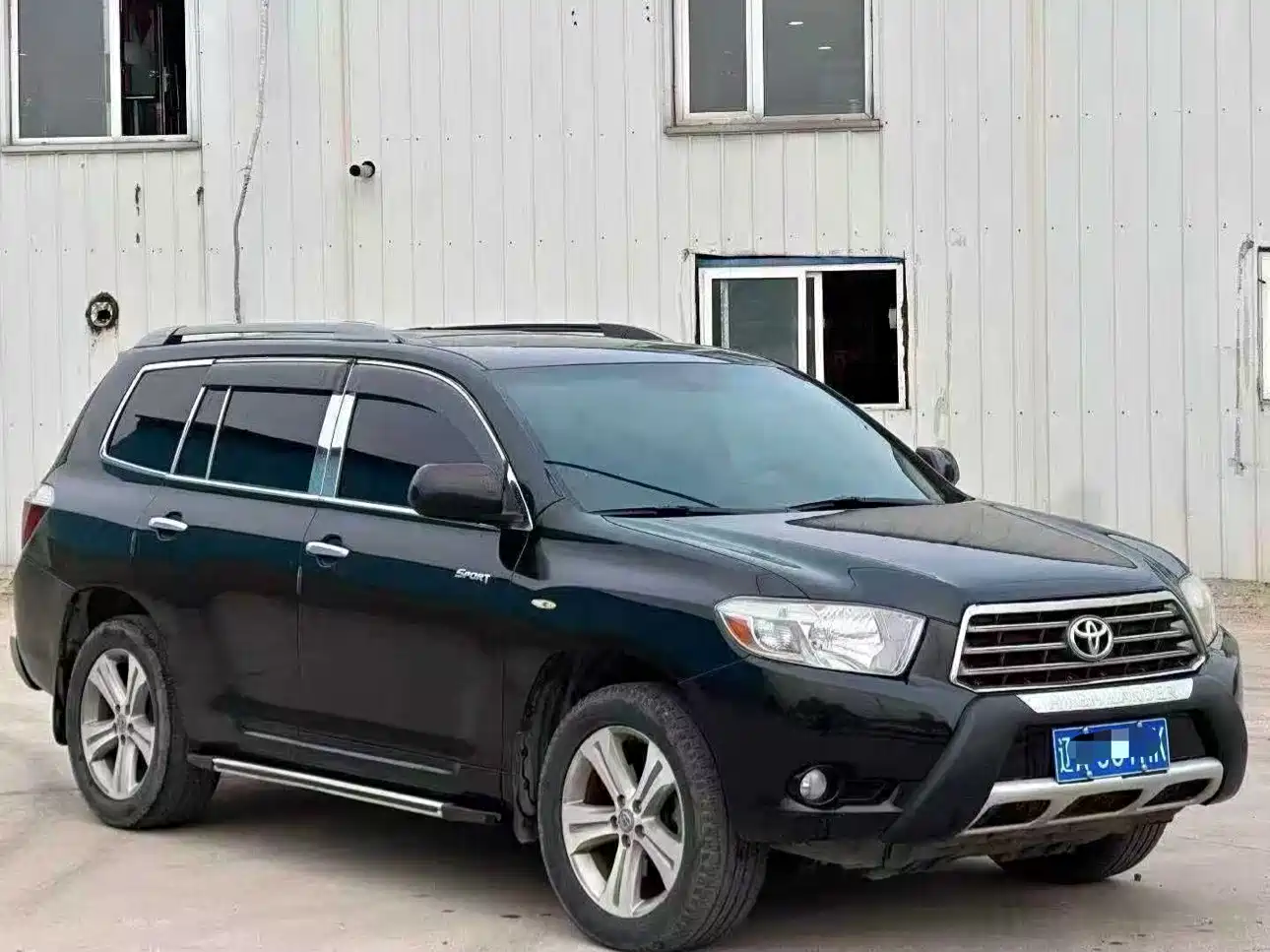 Toyota Highlander 2011 2.7L 2WD 7-seat Luxury фото 3