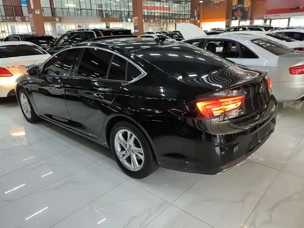 Buick Regal 2020 552T Elite фото 5
