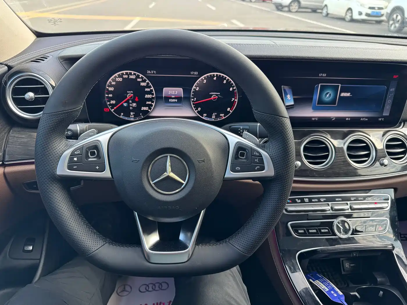 Mercedes-Benz E-Class 2016 E 300 L Fashion Type фото 13
