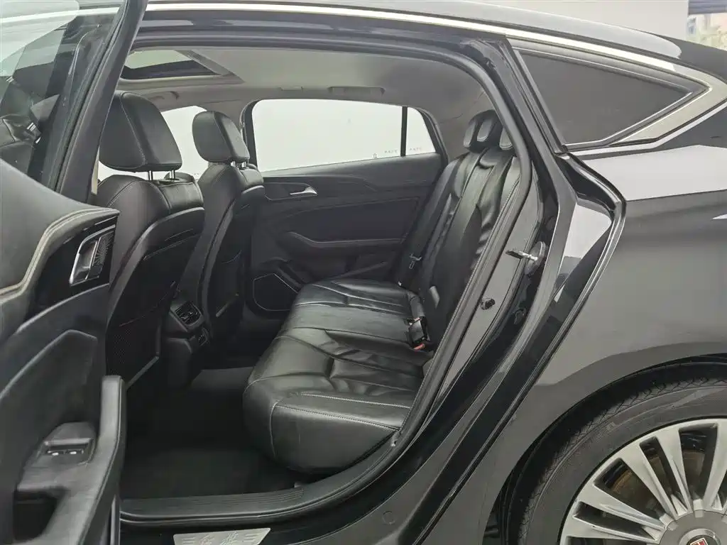 Hongqi H5 2019 30TD Agile Edition фото 15