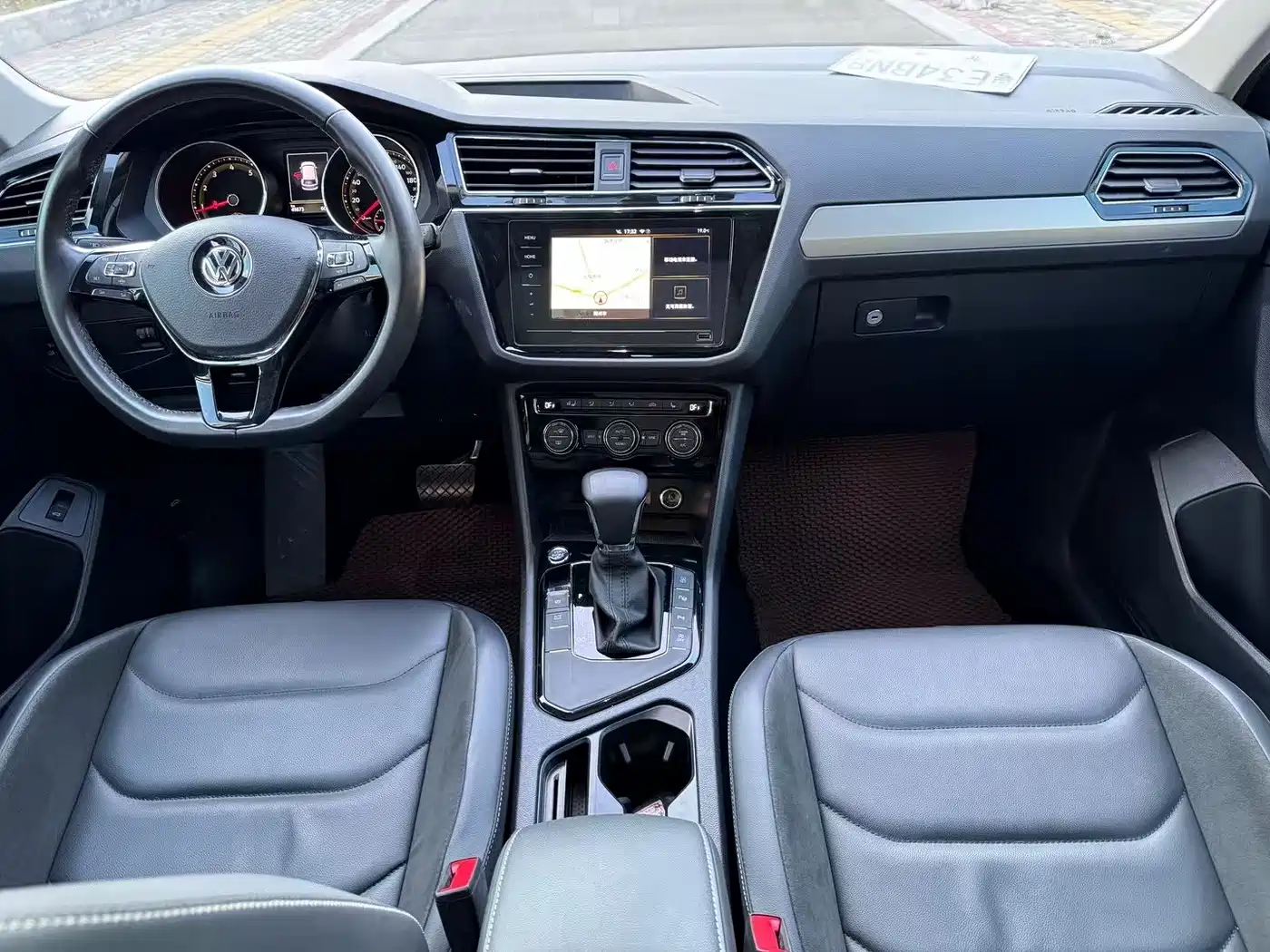 Volkswagen Tiguan L 2019 330TSI Automatic 2WD Smart Luxury Edition China VI фото 6
