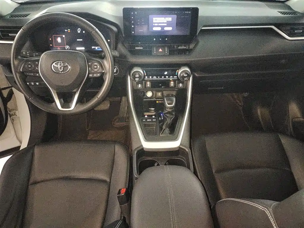 Toyota RAV4 Rongfang 2023 2.0L CVT FWD Style Plus Edition фото 10