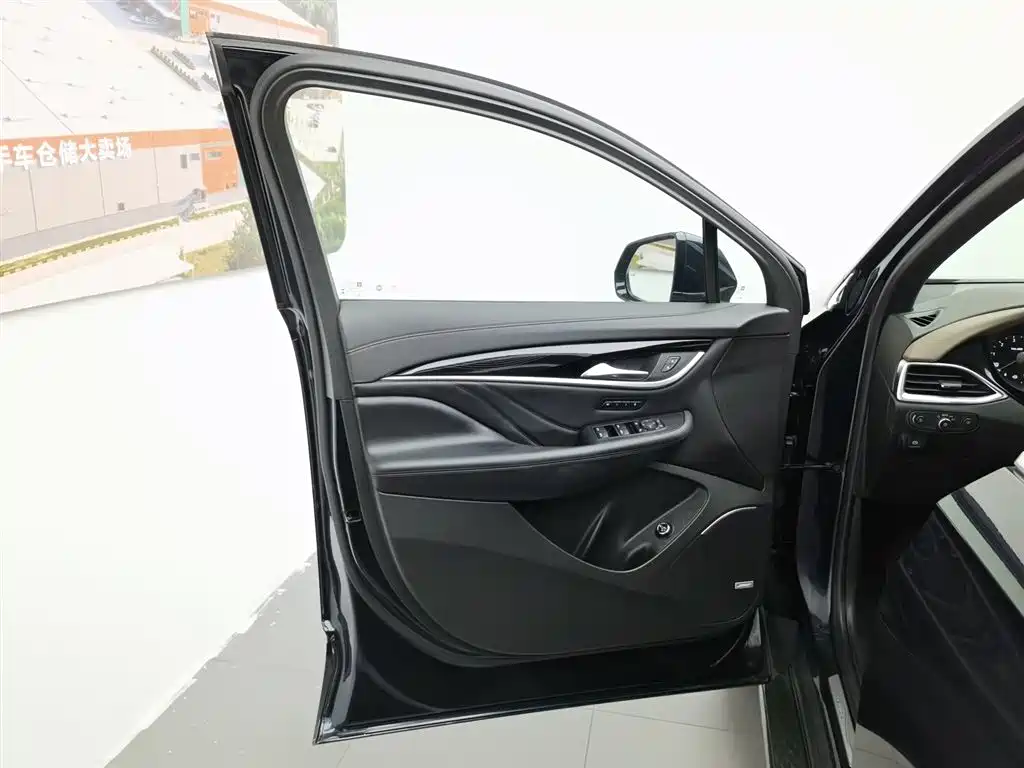 Buick Enclave 2020 28T 4WD Flagship Model фото 8