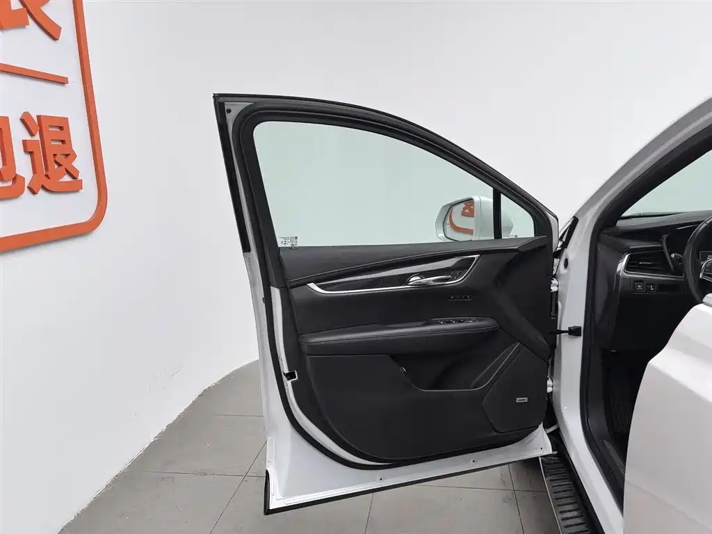 Cadillac XT5 2020 28T AWD Luxury Model фото 8