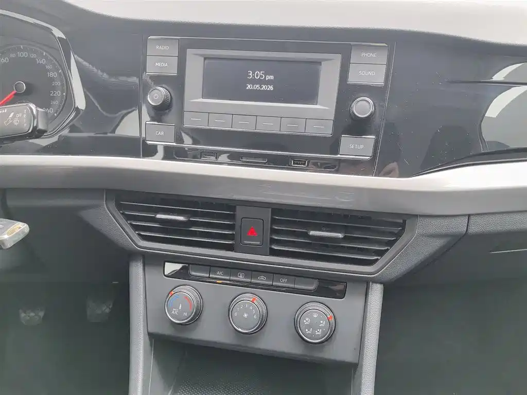 Volkswagen Bora 2020 1.5L Manual Fashion фото 12