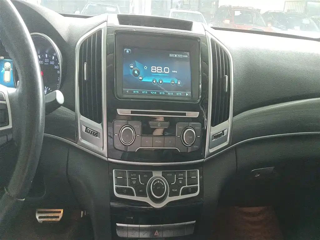 Haval H9 2016 2.0T 4WD Luxury 7-seater фото 9