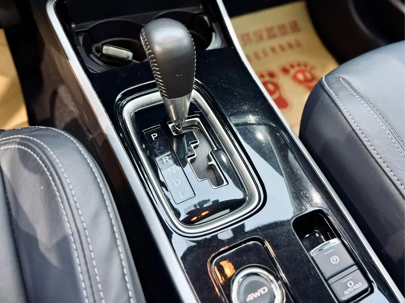 Mitsubishi Outlander 2019 2.4L 4WD Deluxe Edition 7-seater China V фото 16