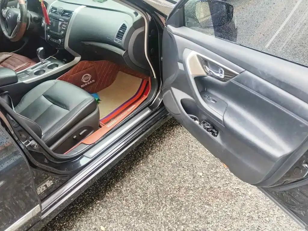 Photo 13 - Nissan Teana