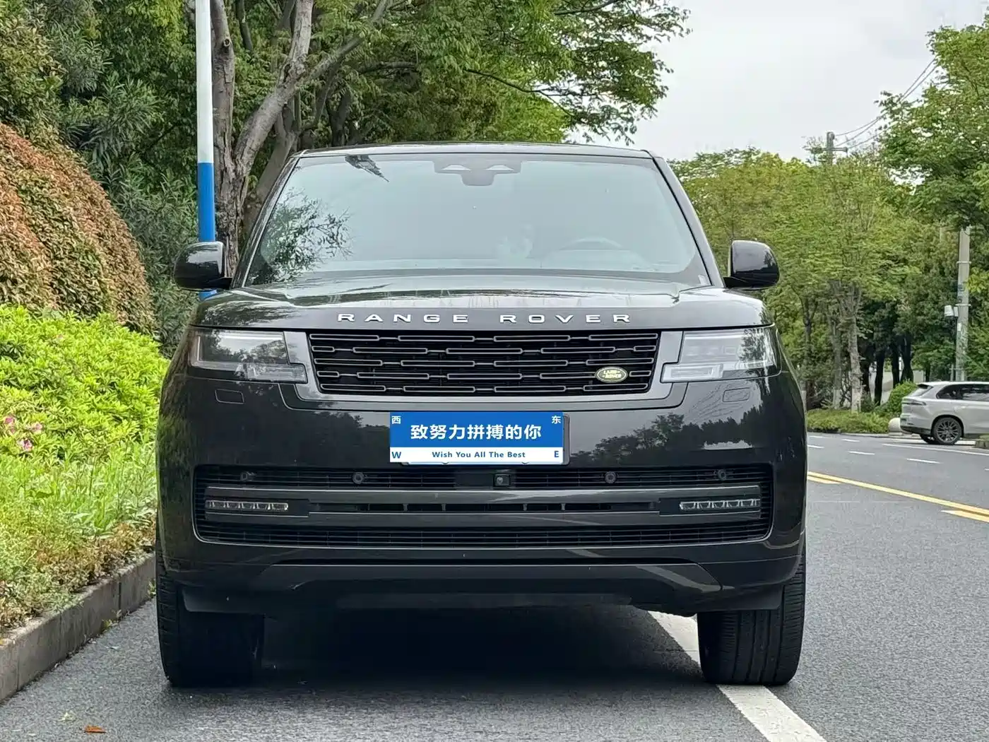 Land Rover Range Rover 2024 3.0 L6 400PS Golden Age Extended 7-Seater