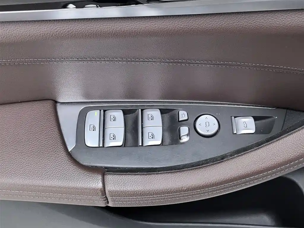 BMW X3 2018 xDrive28i M Sport Package China VI фото 9