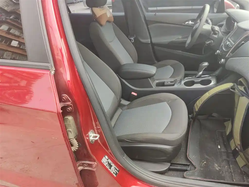 Chevrolet Cruze 2018 320 Automatic Pioneer Sunroof Edition фото 25
