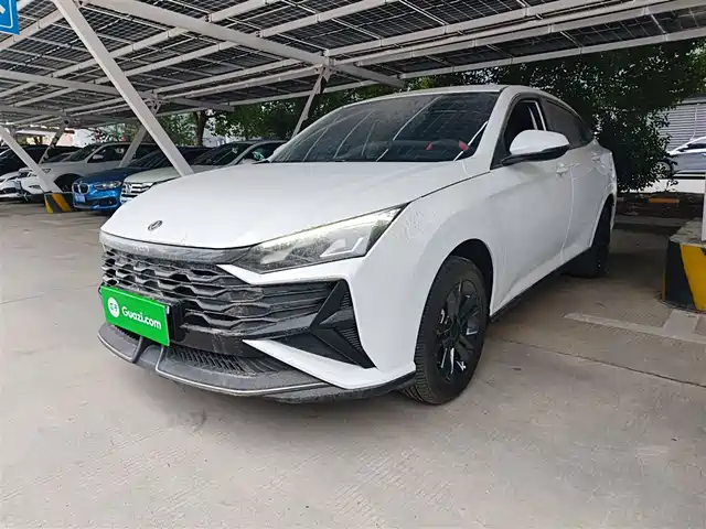 DONGFENG FENGSHEN YI HYUN 2025