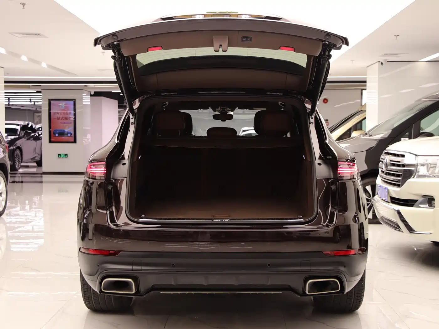 Porsche Cayenne New Energy 2021 Cayenne E-Hybrid 2.0T фото 28