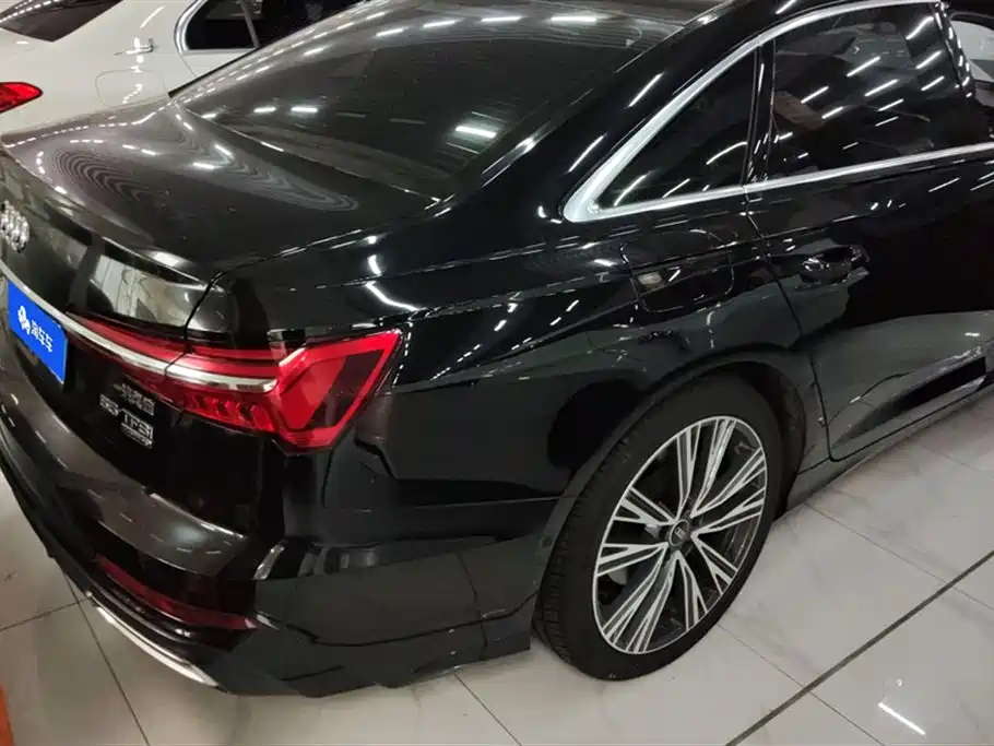Audi A6L 2023 55 TFSI quattro Premium Dynamic фото 3