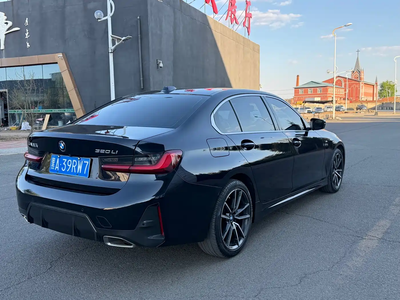 BMW 3 Series 2023 320Li M Sport Package фото 7