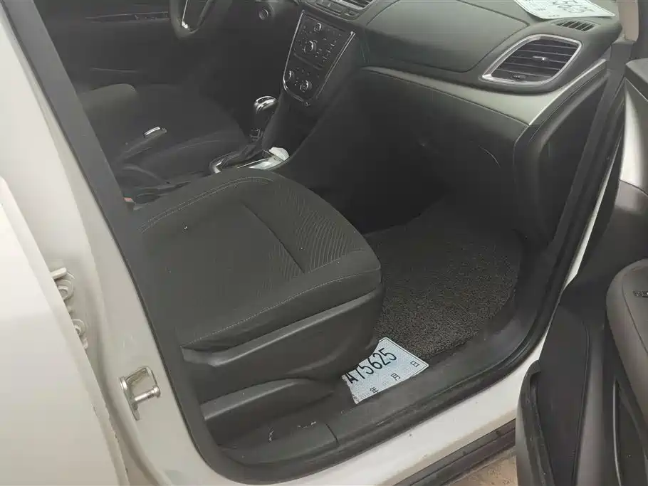 Buick Encore 2014 1.4T Automatic 2WD Urban Elite фото 8