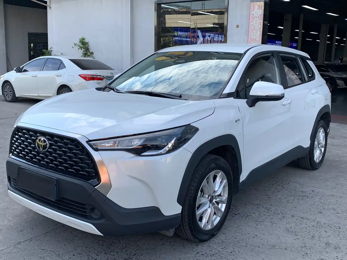 Toyota Corolla Cross 2024 2.0L Smart Hybrid Dual Engine Pioneer Edition