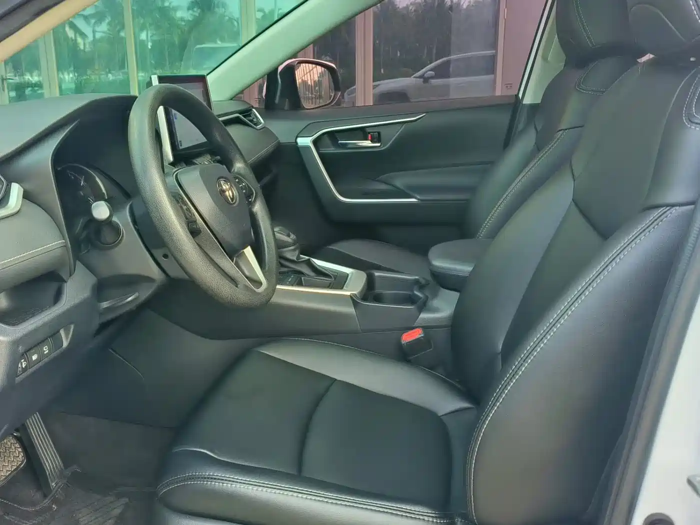 Toyota RAV4 Rongfang 2021 2.0L CVT 2WD Trend фото 5