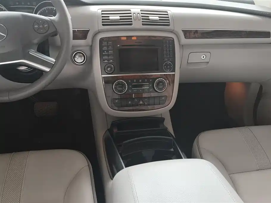 Mercedes-Benz R-Class 2011 R 350 L 4MATIC фото 13