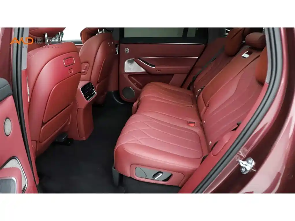 AITO Wenjie AITO M8 2025 Model Extended Range Ultra Edition 53.4kWh 5-Seater фото 7