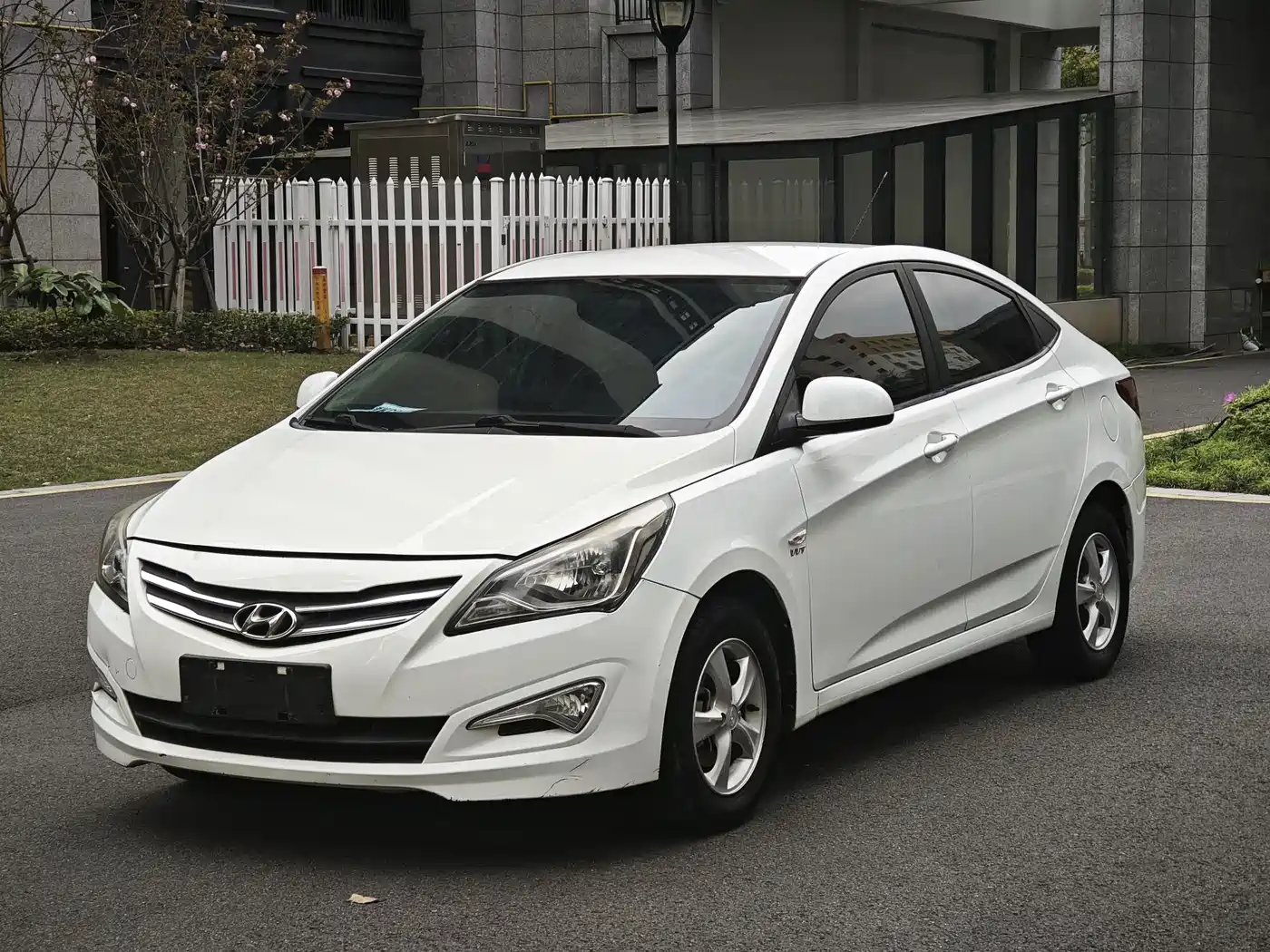 Hyundai Verna 2014 1.4L Automatic Smart GLS
