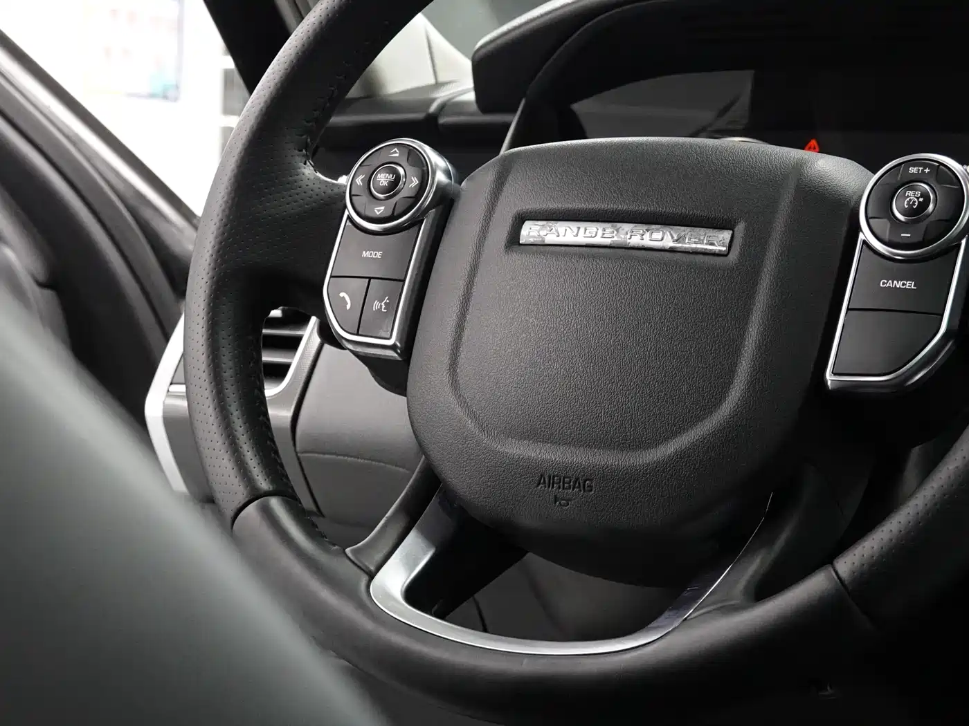 Land Rover Range Rover Sport 2015 3.0 SC V6 HSE DYNAMIC фото 20