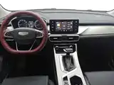 Фото 12 - Geely Coolray