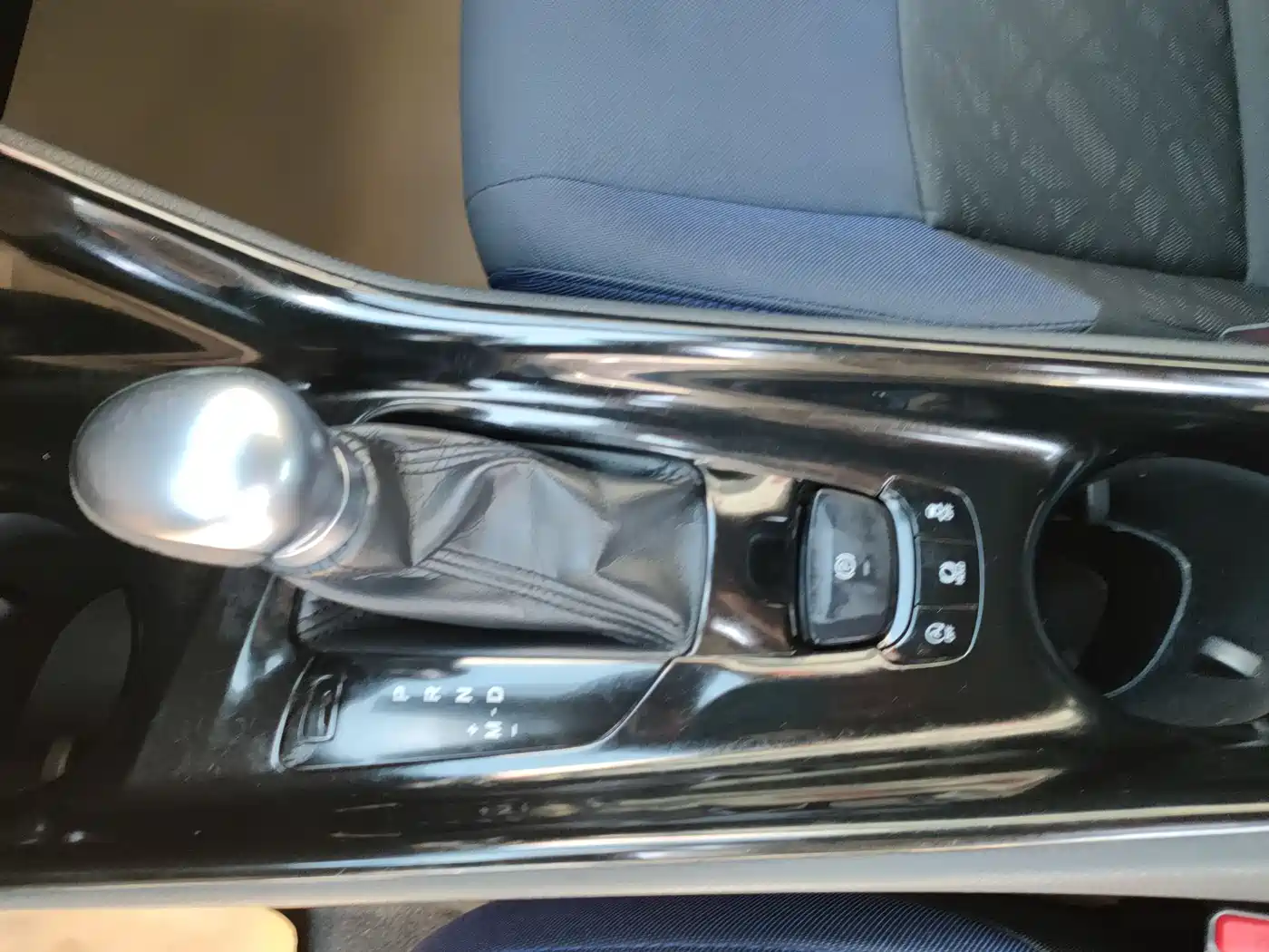 Photo 20 - Toyota C-HR