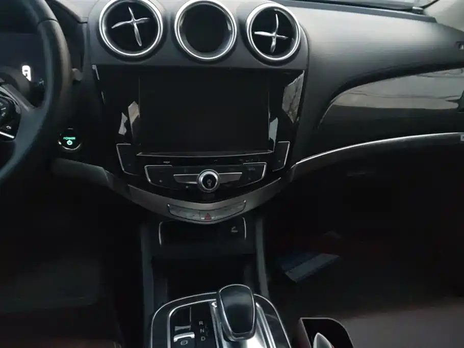 BYD Tang New Energy 2015 2.0T 4WD Flagship фото 13