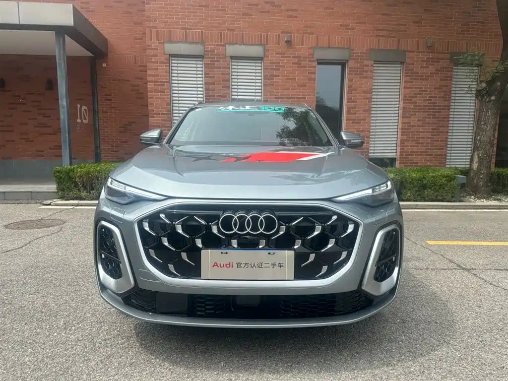 Audi Q5L 2026 Luxury Sport 150kW фото 2