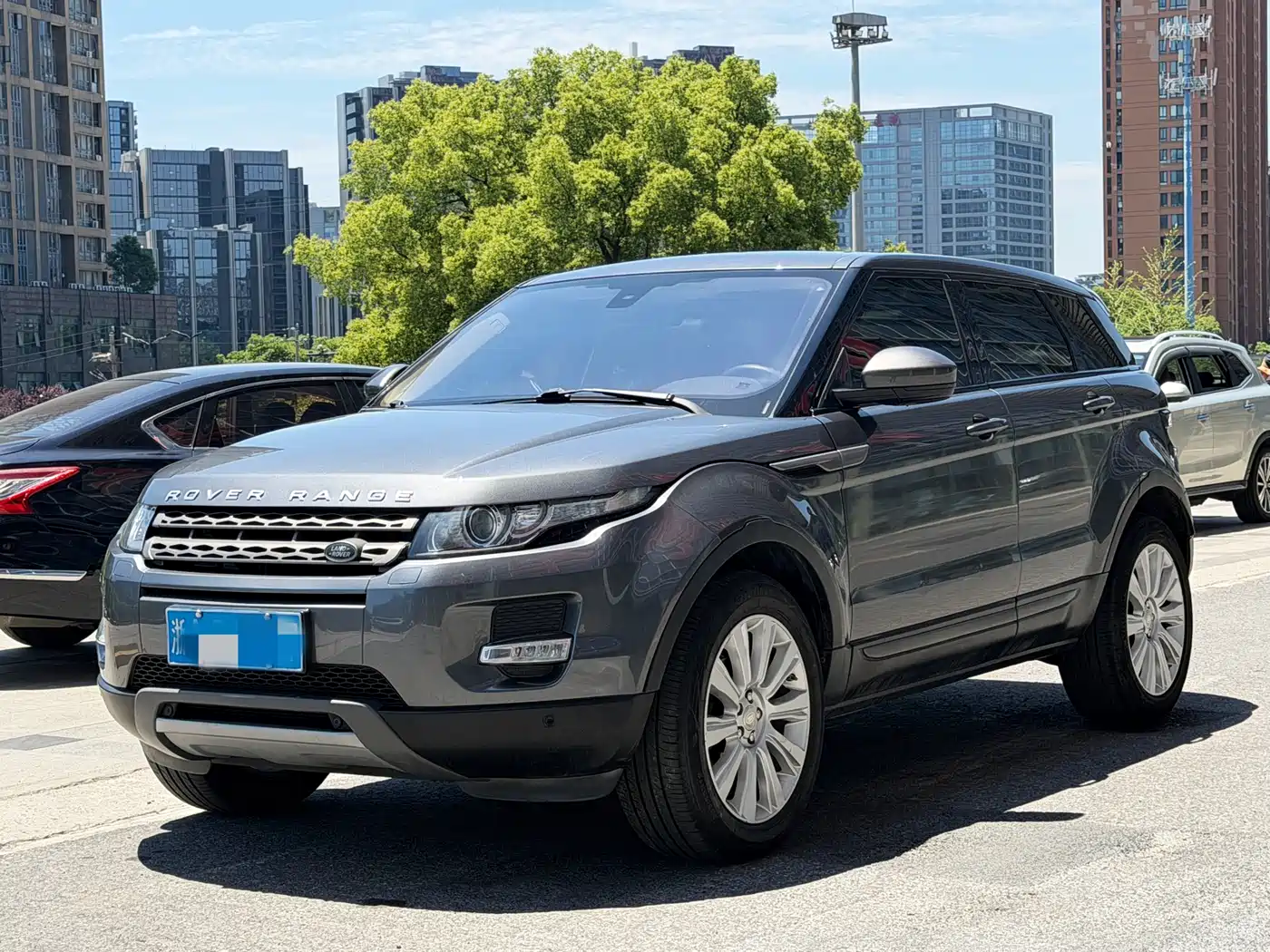 Land Rover Range Rover Evoque 2015 2.0T 5-Door Intelligent Edition