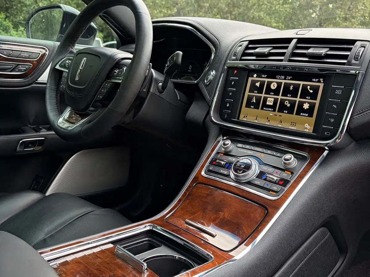 Lincoln Continental 2018 2017 3.0T AWD Prestige Edition