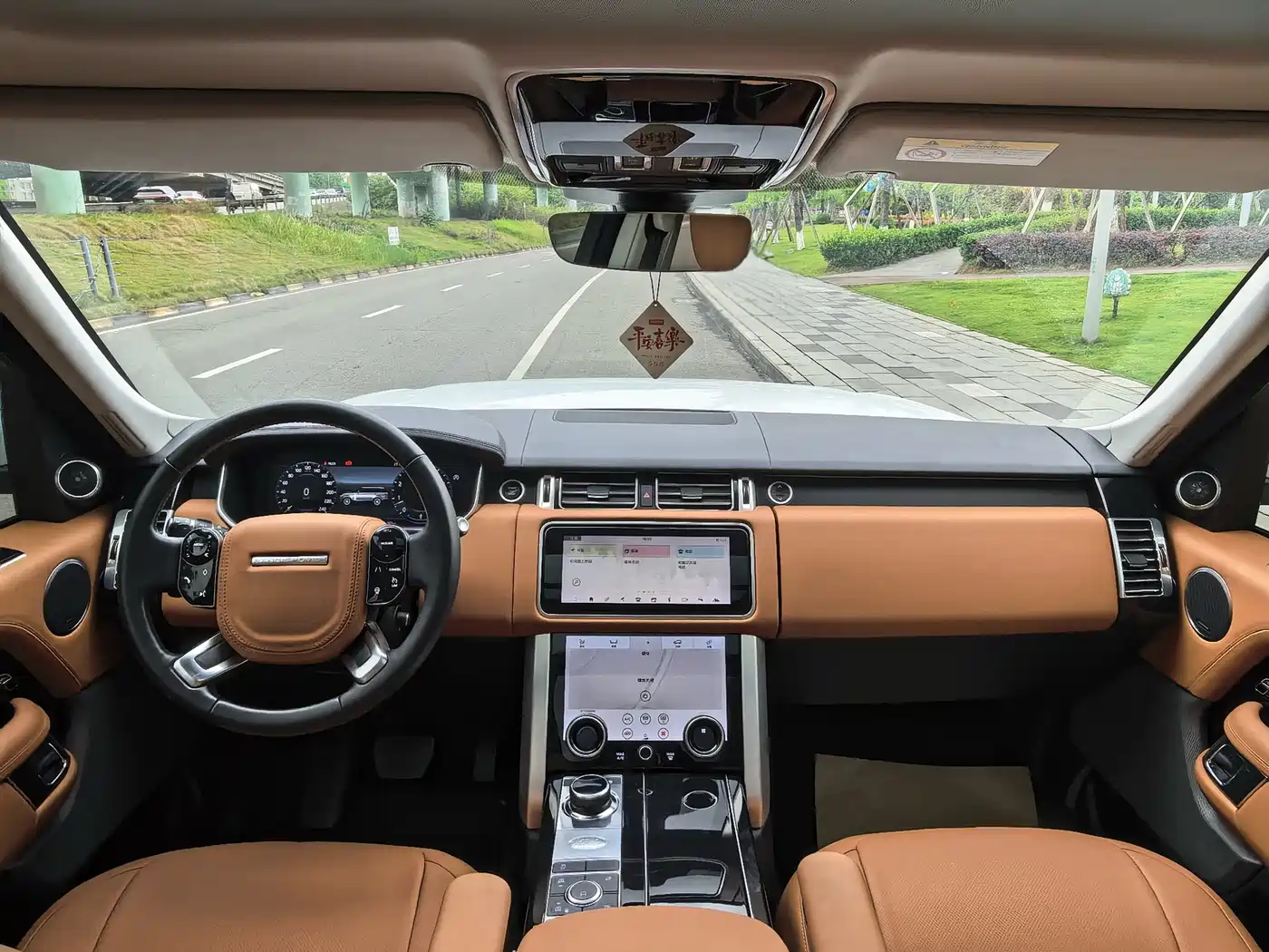 Land Rover Range Rover 2018 3.0 SC V6 Vogue Heritage Extended Edition фото 15