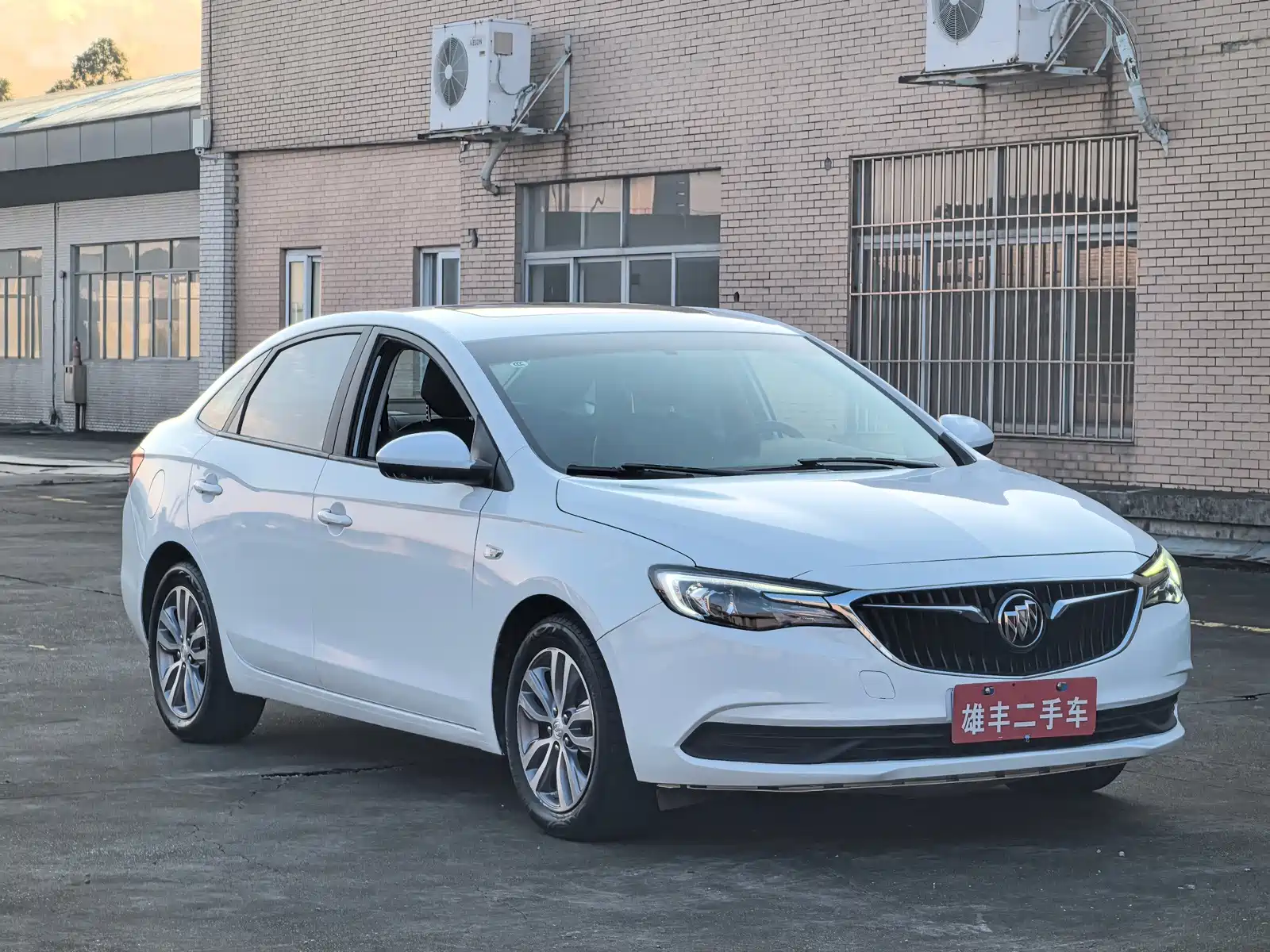Фото 3 - Buick Excelle