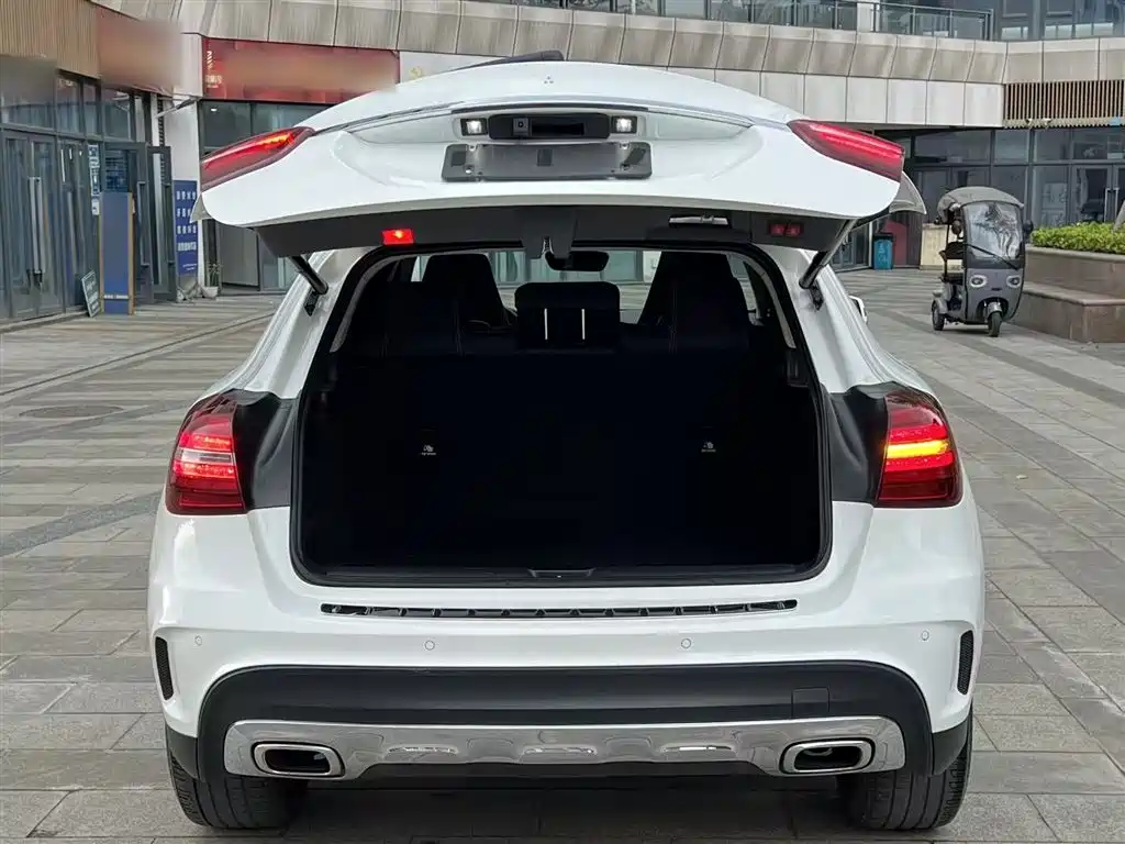 Mercedes-Benz GLA 2019 GLA 200 Fashion фото 19