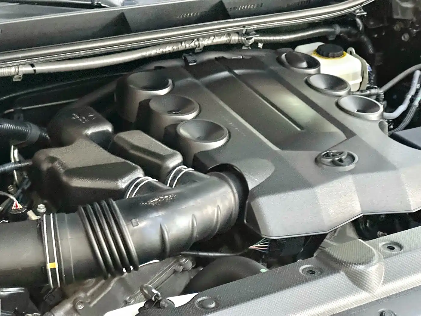 Toyota Prado 2014 4.0L Automatic TX-L фото 24