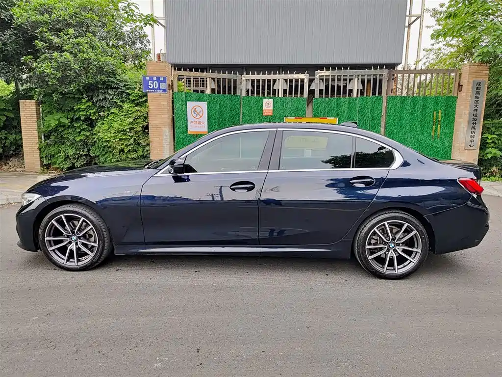 BMW 3 Series 2022 325Li M Sport Package фото 3