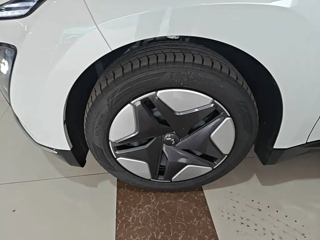 Wuling Motors Wuling E5 2026 2024 510km Standard Edition