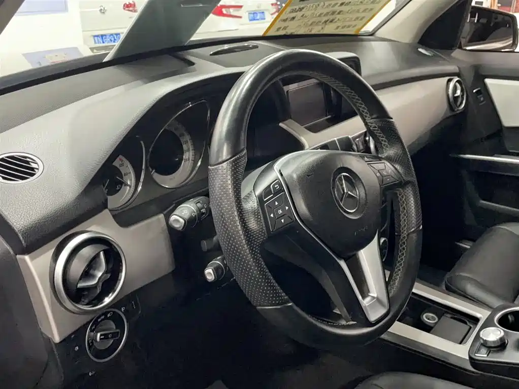 Mercedes-Benz GLK-Class 2014 GLK 260 4MATIC Dynamic фото 7
