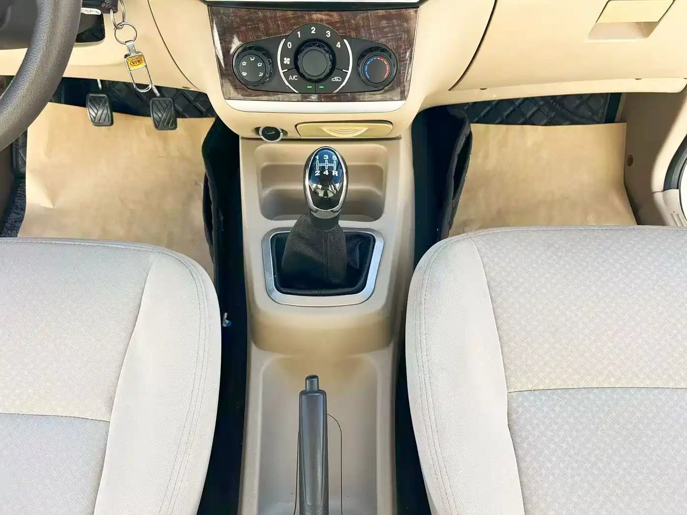 BAIC Weiwang M20 2016 2014 1.5L Basic DAM15DL