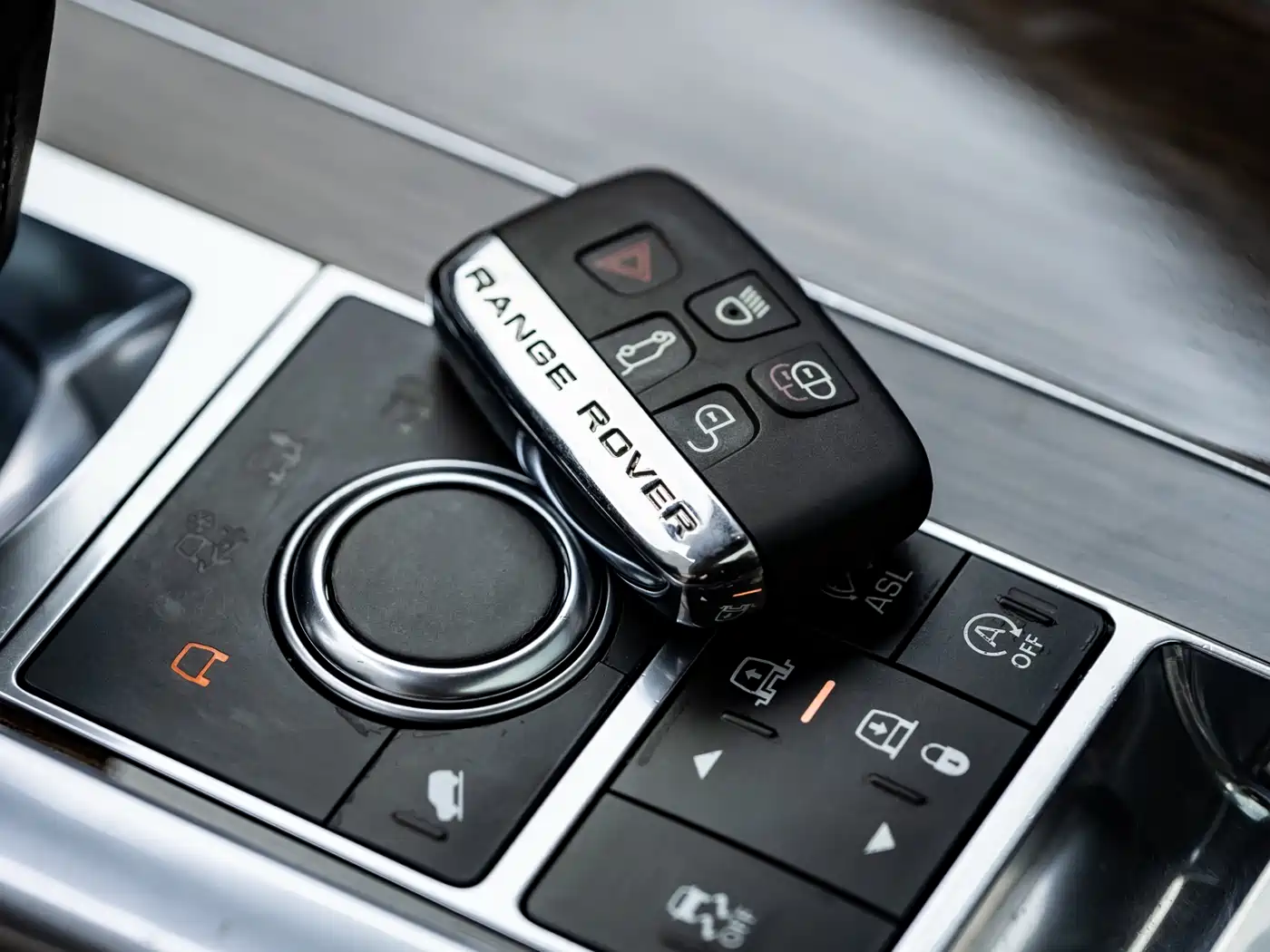 Land Rover Range Rover Sport фото 9