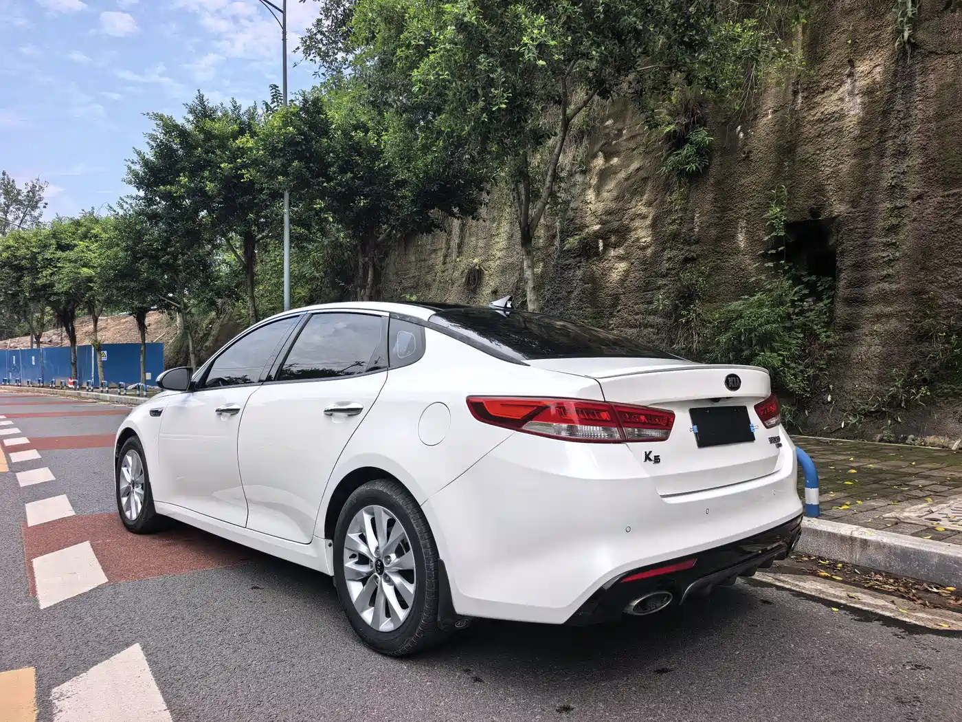 Фото 5 - Kia K5